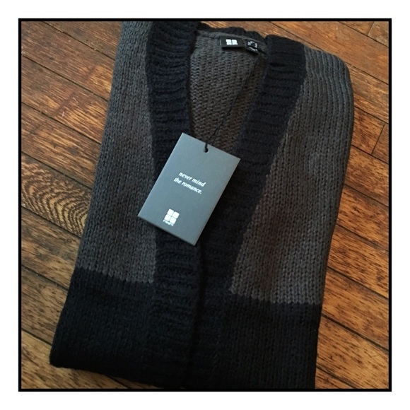 NWT Open Color-Blocked Naya Wool-Blend Sweater Size Medium - Picture 2 of 4